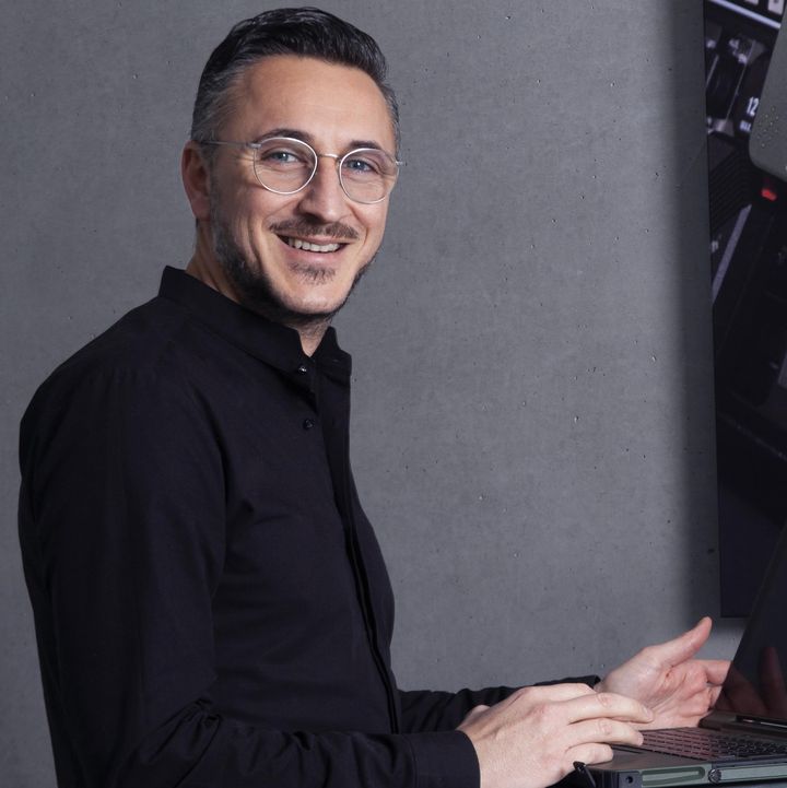 roda computer GmbH - Ronald Smith - Sales roda computer GmbH - Ronald Smith - Sales